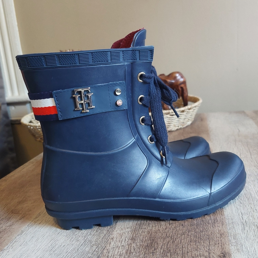 Tommy Hilfiger Toniee Rain Boots Womens Size 7M Navy Blue Outdoor Utility Shoes